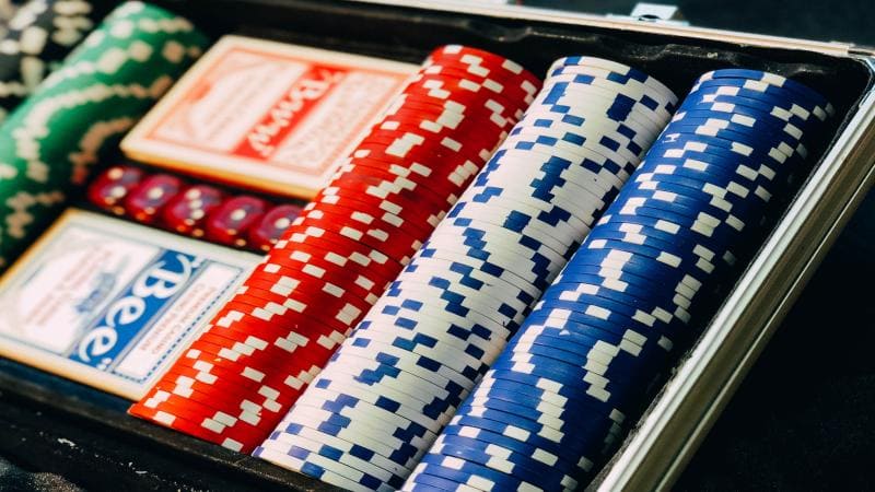 Jackpot Aesthetics Illustrating the Allure of Online Casinos