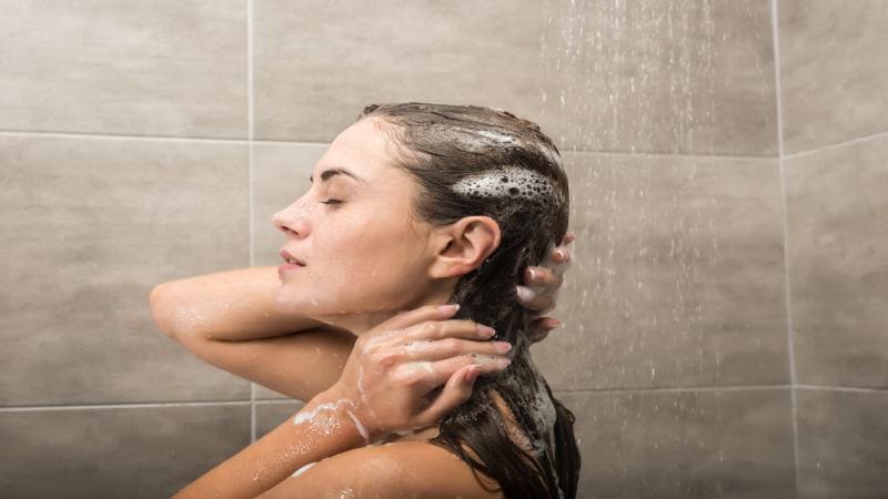 Unveiling the Top 5 Reasons and Benefits of Using Vegan Shampoos